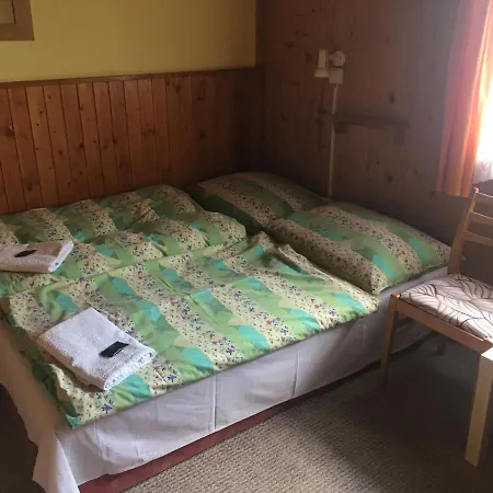 Lesni Bouda 호텔 *